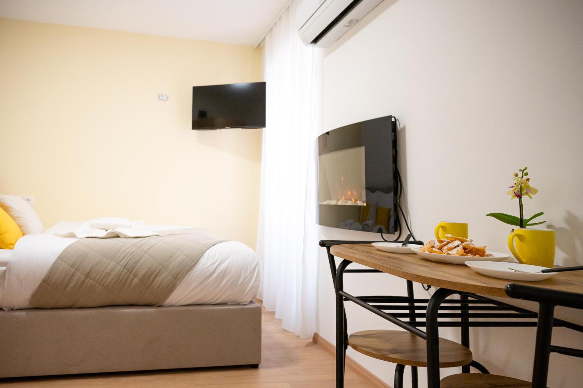 Lev Apartments Izola Extérieur photo