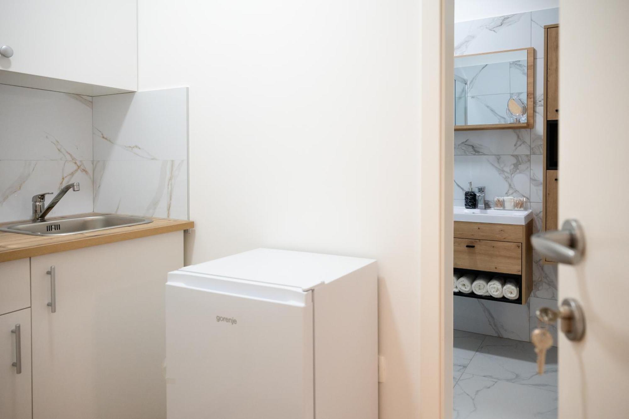 Lev Apartments Izola Chambre photo