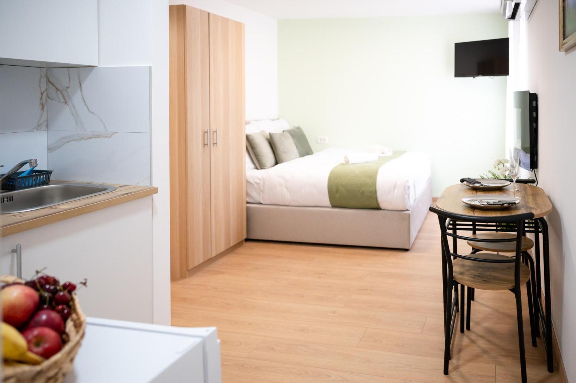 Lev Apartments Izola Extérieur photo