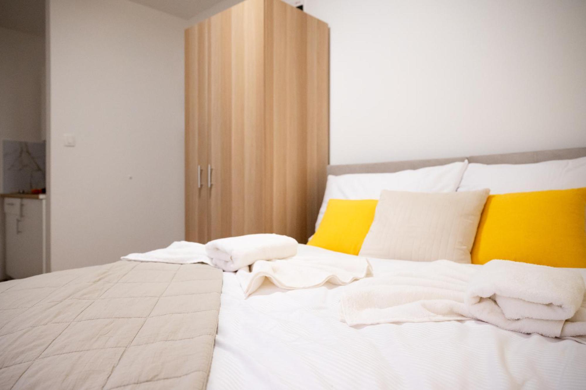 Lev Apartments Izola Extérieur photo