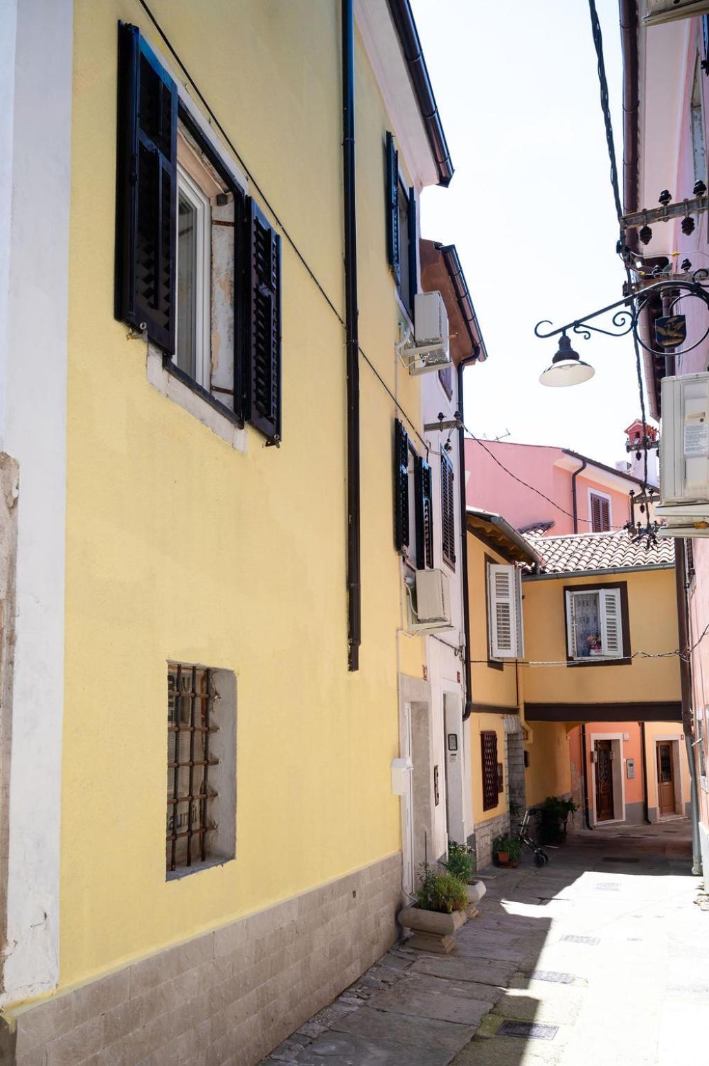 Lev Apartments Izola Extérieur photo